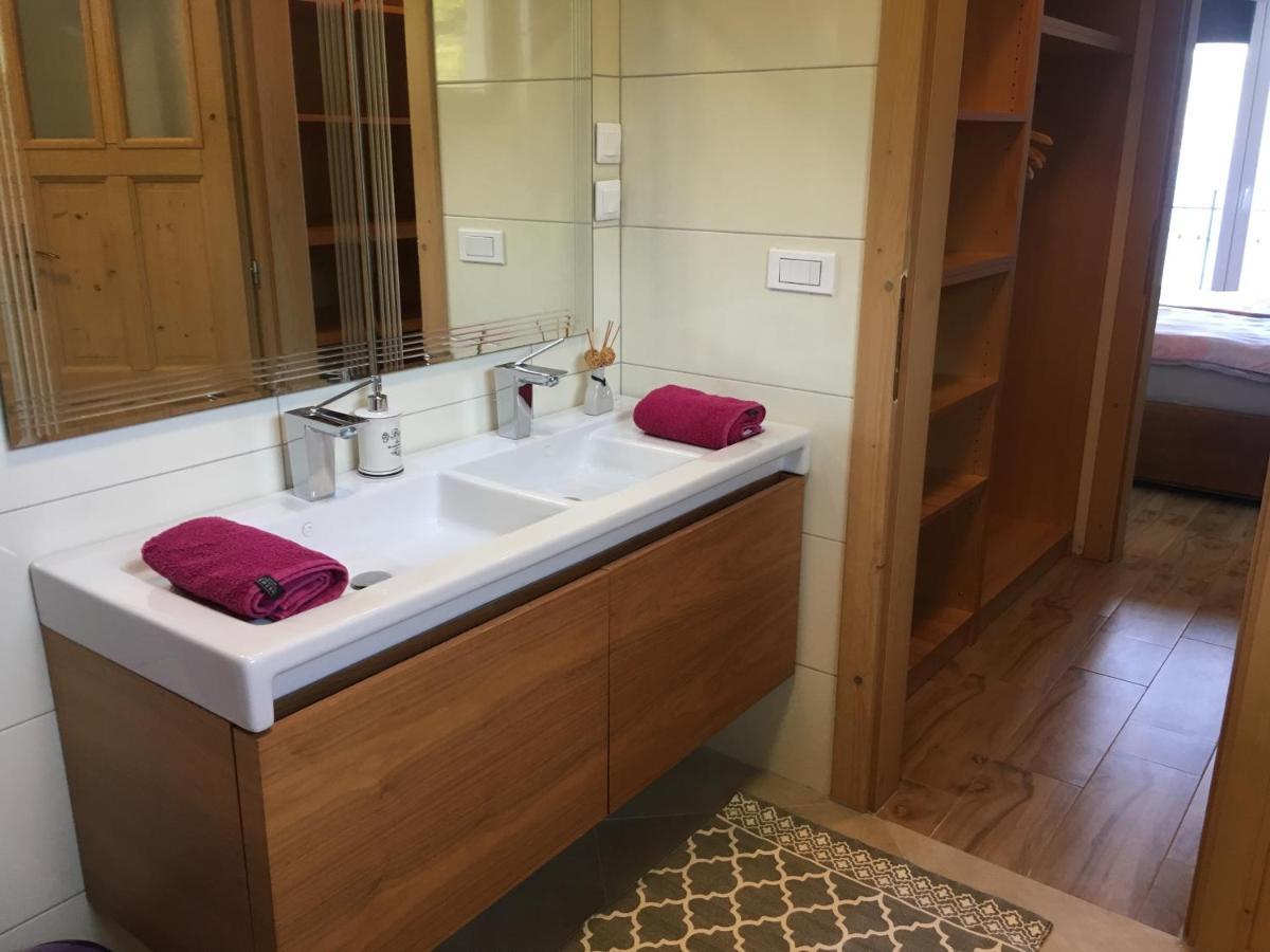 The View **** Apartment ราชิตเช ภายนอก รูปภาพ